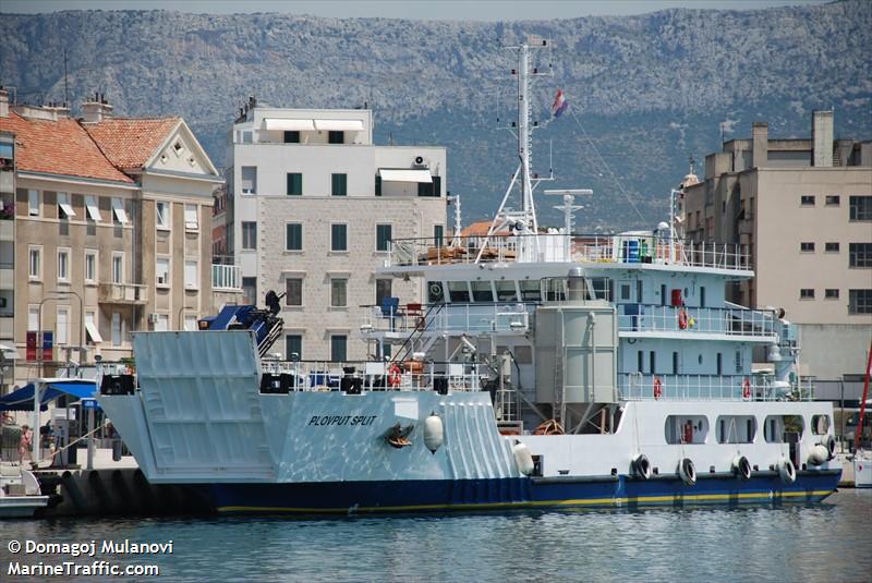 plovput split (Work/Repair Vessel) - IMO 9777644, MMSI 238075940, Call Sign 9A2830 under the flag of Croatia