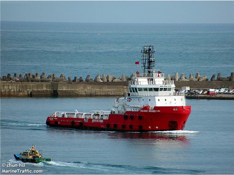 salvage rover (Offshore Tug/Supply Ship) - IMO 9257515, MMSI 375186000, Call Sign J8B5664 under the flag of St Vincent & Grenadines