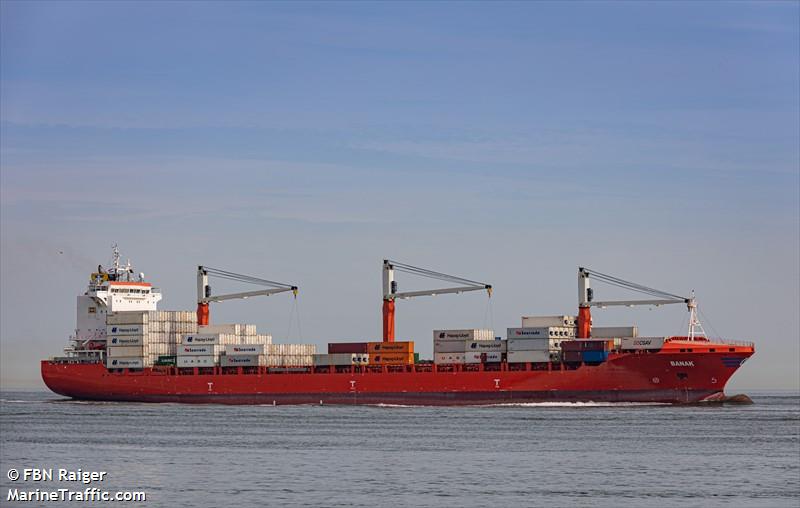 safeen prime (Container Ship) - IMO 9504607, MMSI 538005308, Call Sign V7CR2 under the flag of Marshall Islands