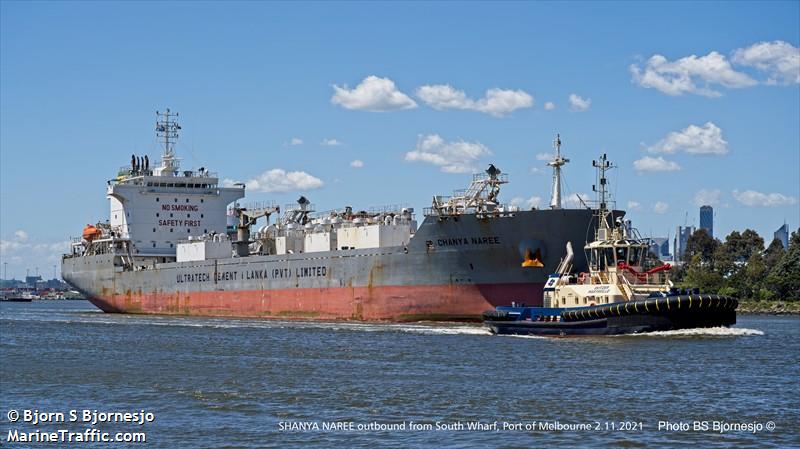 chanya naree (Cement Carrier) - IMO 9691797, MMSI 564031000, Call Sign 9V2252 under the flag of Singapore