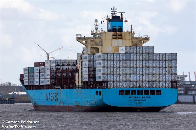 maersk batur (Container Ship) - IMO 9402029, MMSI 564398000, Call Sign 9V8207 under the flag of Singapore