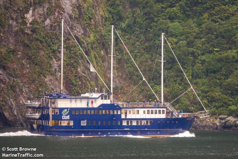 milford mariner (Passenger ship) - IMO , MMSI 512001477, Call Sign ZMA2456 under the flag of New Zealand