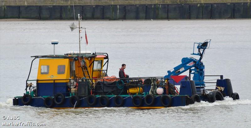 port constructor (Tug) - IMO , MMSI 235111414, Call Sign 21OF3 under the flag of United Kingdom (UK)