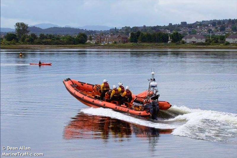rnli lifeboat b-873 (SAR) - IMO , MMSI 235101865 under the flag of United Kingdom (UK)