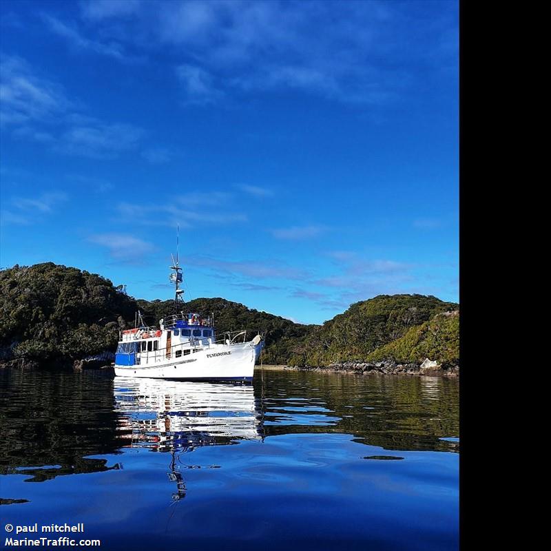 pembroke (Passenger ship) - IMO , MMSI 512001485, Call Sign ZMCA under the flag of New Zealand