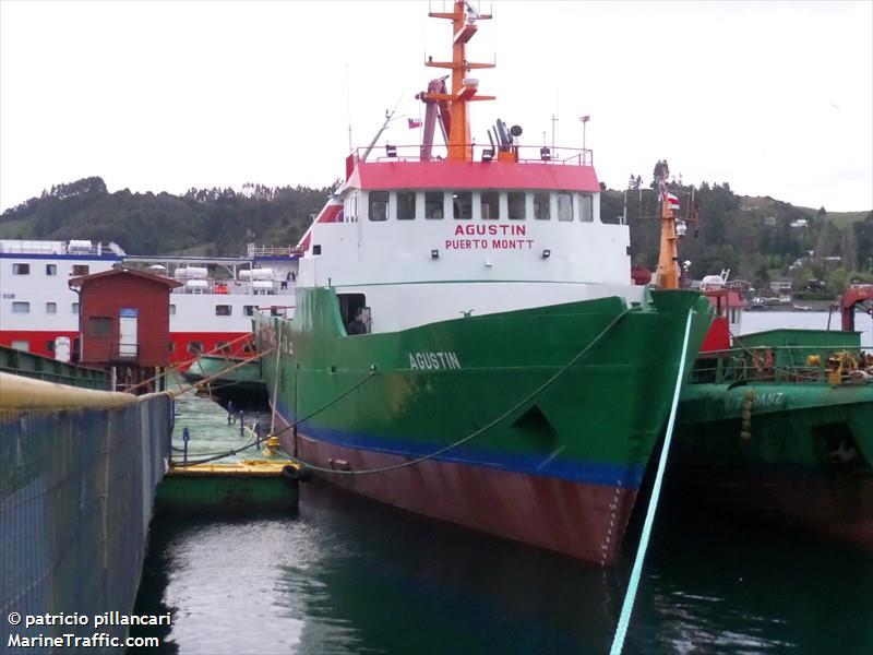 agustin (Cargo ship) - IMO , MMSI 725001575, Call Sign CA5652 under the flag of Chile