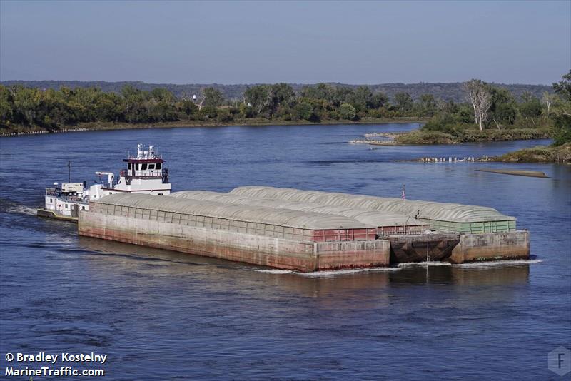 melba l. engemann (Tug) - IMO , MMSI 368217750, Call Sign WDM5632 under the flag of United States (USA)