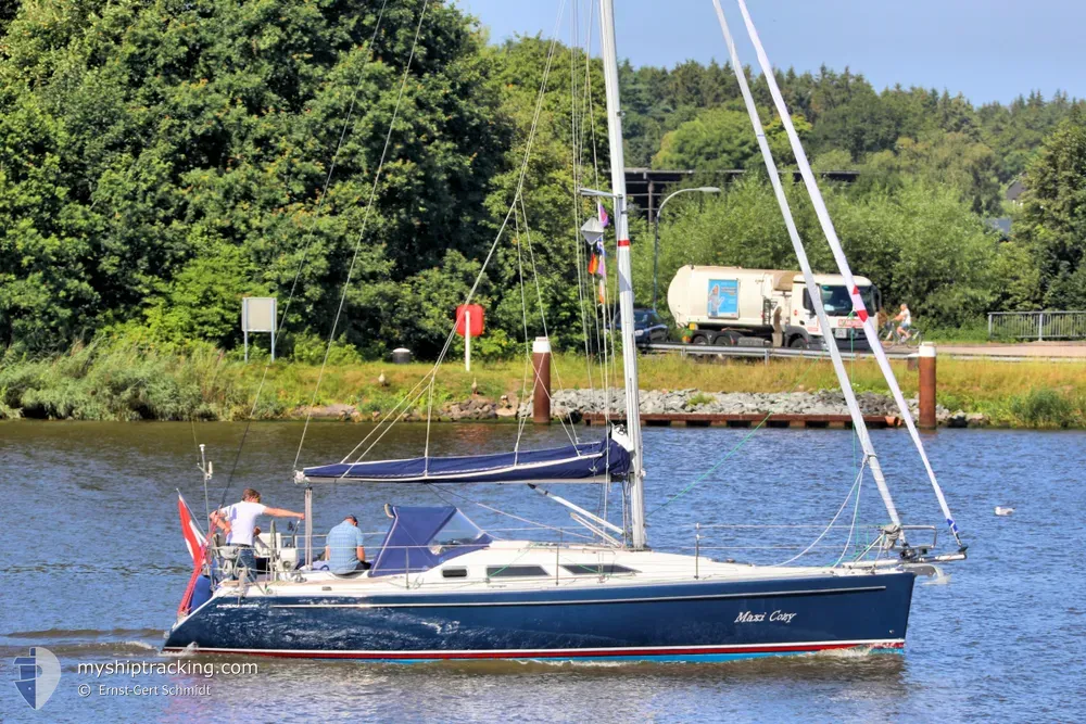 maxi cozy (Pleasure craft) - IMO , MMSI 244183162, Call Sign PI3989 under the flag of Netherlands