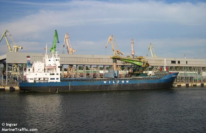 wadden 1 (Motor Hopper) - IMO 8864725, MMSI 209810000, Call Sign 5BPD4 under the flag of Cyprus