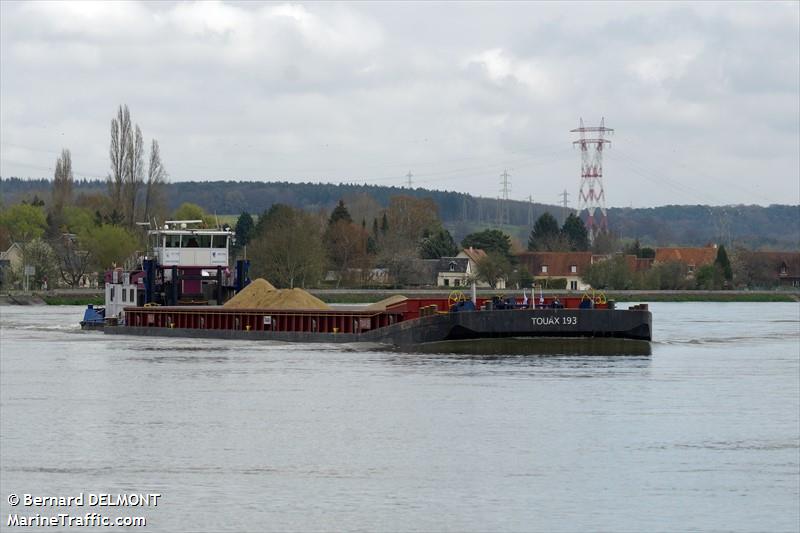 amazone (Cargo ship) - IMO , MMSI 226010780, Call Sign FM6182 under the flag of France