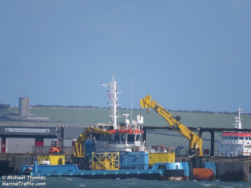 roxane z (Utility Vessel) - IMO 9751456, MMSI 228056800, Call Sign FIRJ under the flag of France