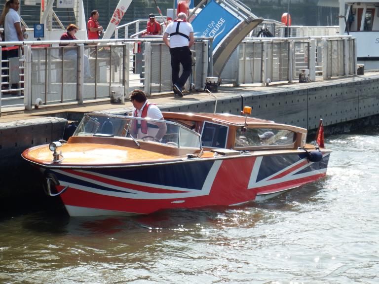 thames limo (Passenger ship) - IMO , MMSI 235104656, Call Sign 2HLP7 under the flag of United Kingdom (UK)