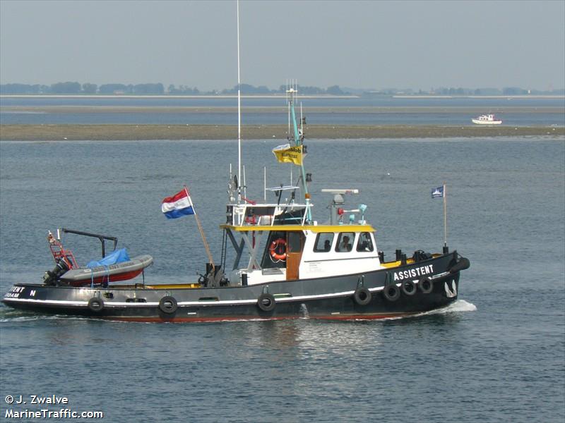 assistent (Tug) - IMO , MMSI 244650236, Call Sign PI2231 under the flag of Netherlands