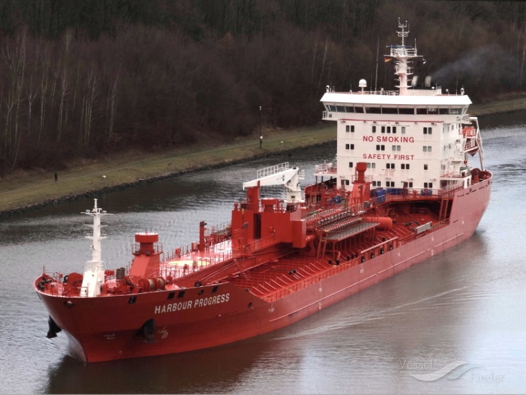 harbour progress (Chemical/Oil Products Tanker) - IMO 9572745, MMSI 255804290, Call Sign CQNY under the flag of Madeira
