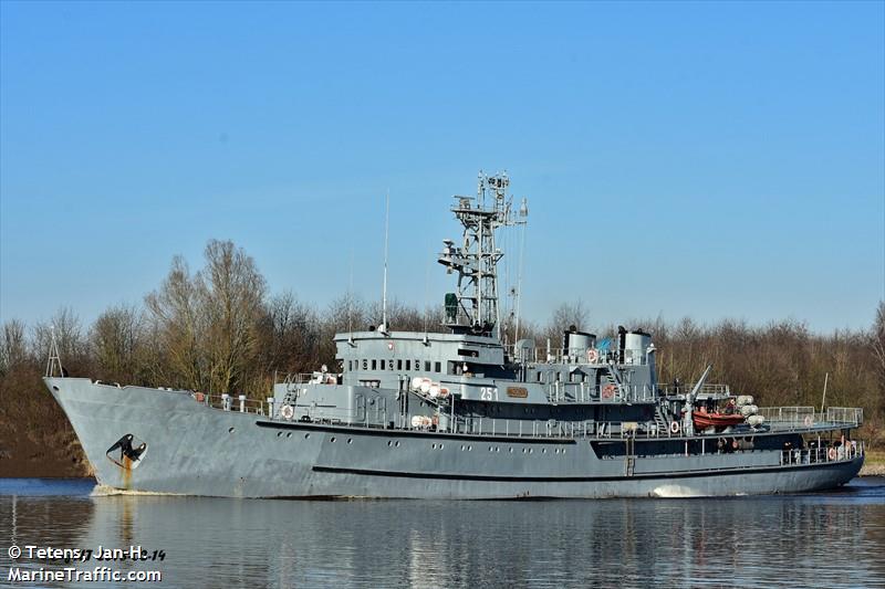 orp wodnik (Training Ship) - IMO 8642828, MMSI 261213000, Call Sign SPWT under the flag of Poland