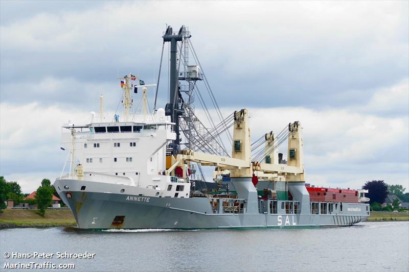 annette (General Cargo Ship) - IMO 9266554, MMSI 304577000, Call Sign V2OL8 under the flag of Antigua & Barbuda