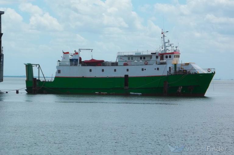 addie k (Passenger/Ro-Ro Cargo Ship) - IMO 7321960, MMSI 377906076, Call Sign J8AM7 under the flag of St Vincent & Grenadines