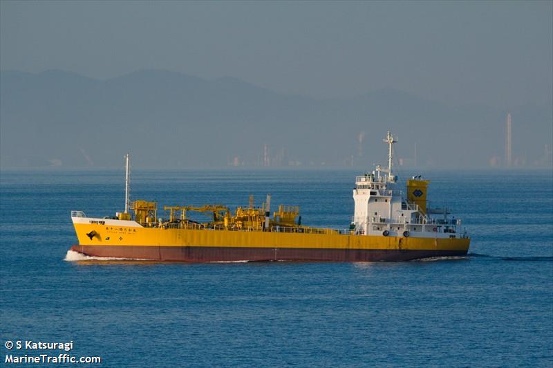 yutaka maru no.11 (Cement Carrier) - IMO 9846407, MMSI 431011835, Call Sign JD4434 under the flag of Japan