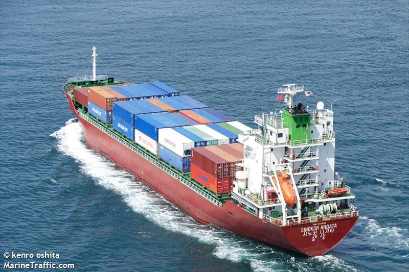 sinokor niigata (Container Ship) - IMO 9209908, MMSI 441772000, Call Sign DSRA2 under the flag of Korea
