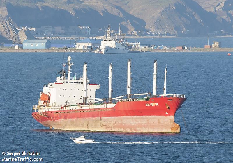 don reefer (Refrigerated Cargo Ship) - IMO 9035072, MMSI 356728000, Call Sign 3ETB8 under the flag of Panama