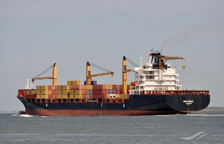 newyorker (Container Ship) - IMO 9209104, MMSI 357411000, Call Sign 3FIP9 under the flag of Panama