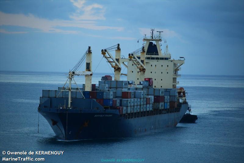 ssl krishna (Container Ship) - IMO 9239898, MMSI 419001369, Call Sign AWYQ under the flag of India