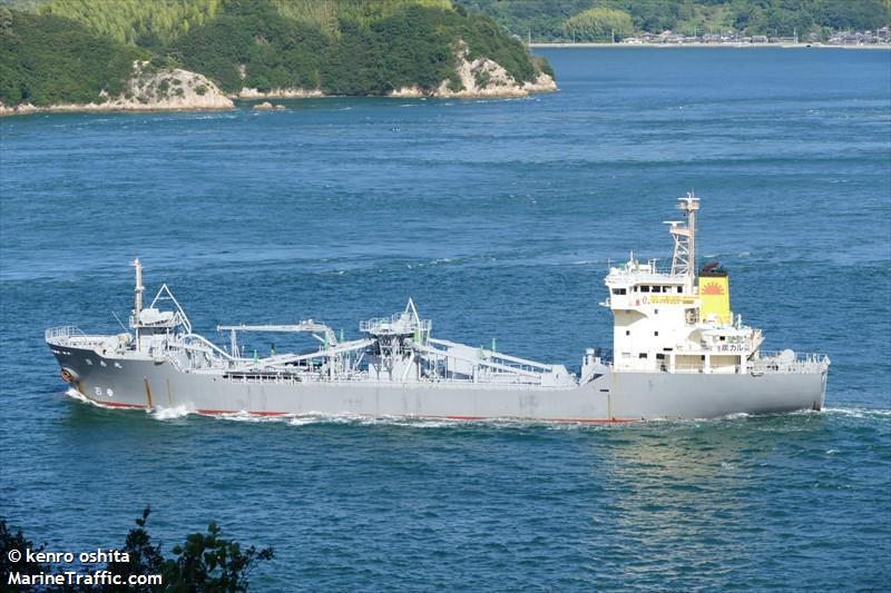 hekinan maru (Cement Carrier) - IMO 9260586, MMSI 431100978, Call Sign JG5655 under the flag of Japan