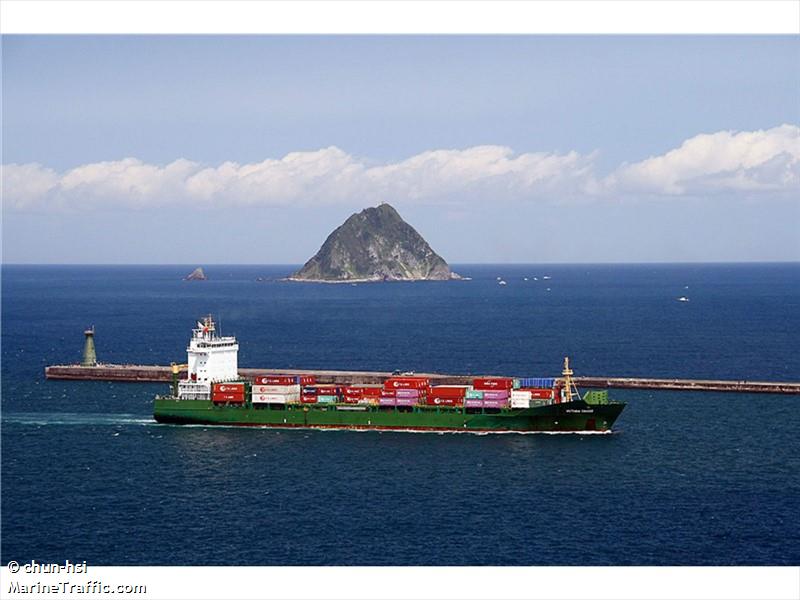 trader (Container Ship) - IMO 9437189, MMSI 477233100, Call Sign VRSG5 under the flag of Hong Kong