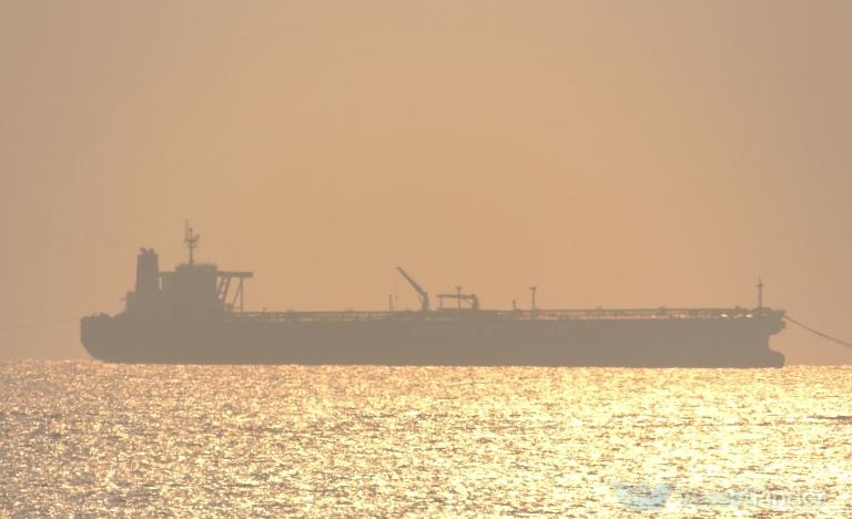 cosjade lake (Crude Oil Tanker) - IMO 9337183, MMSI 477242800, Call Sign VRMH5 under the flag of Hong Kong
