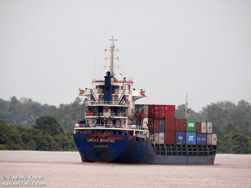 mv lintas brantas (General Cargo Ship) - IMO 8657548, MMSI 525007183, Call Sign POWE under the flag of Indonesia