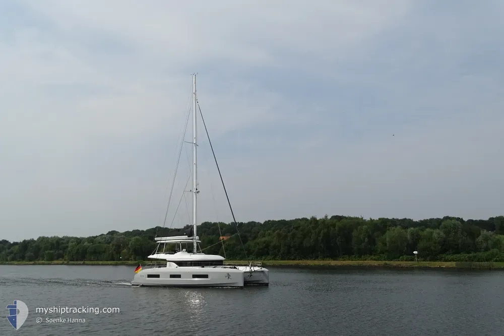 jr (Pleasure craft) - IMO , MMSI 211876030, Call Sign DKNJ2 under the flag of Germany
