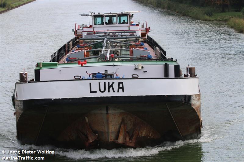 luka (Tanker) - IMO , MMSI 211542160, Call Sign DB9046 under the flag of Germany