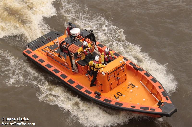 rnli lifeboat e-07 (Unknown) - IMO , MMSI 235080605, Call Sign 2DNW5 under the flag of United Kingdom (UK)