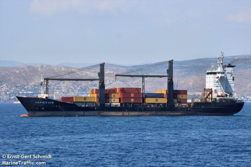 iapetos (Container Ship) - IMO 9204491, MMSI 241511000, Call Sign SVCP7 under the flag of Greece