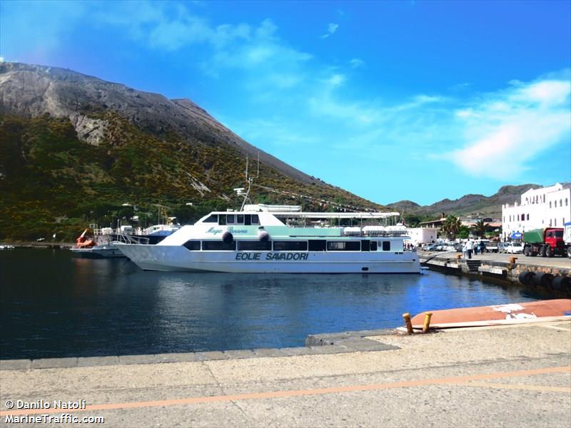 magic panarea (Unknown) - IMO , MMSI 247111600, Call Sign IYHA under the flag of Italy