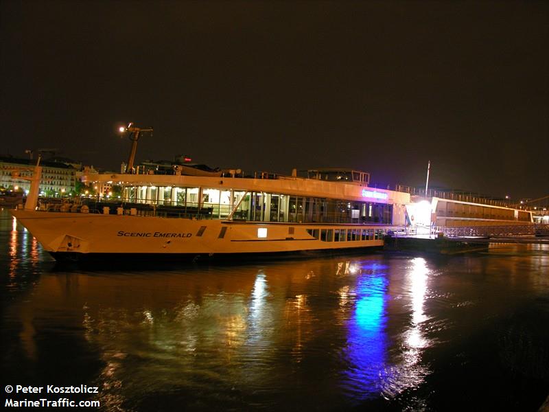 royal emerald (Passenger ship) - IMO , MMSI 248234000, Call Sign 9HA2275 under the flag of Malta