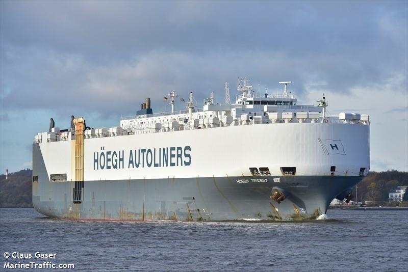 hoegh trident (Vehicles Carrier) - IMO 9075709, MMSI 257713000, Call Sign LAKP7 under the flag of Norway
