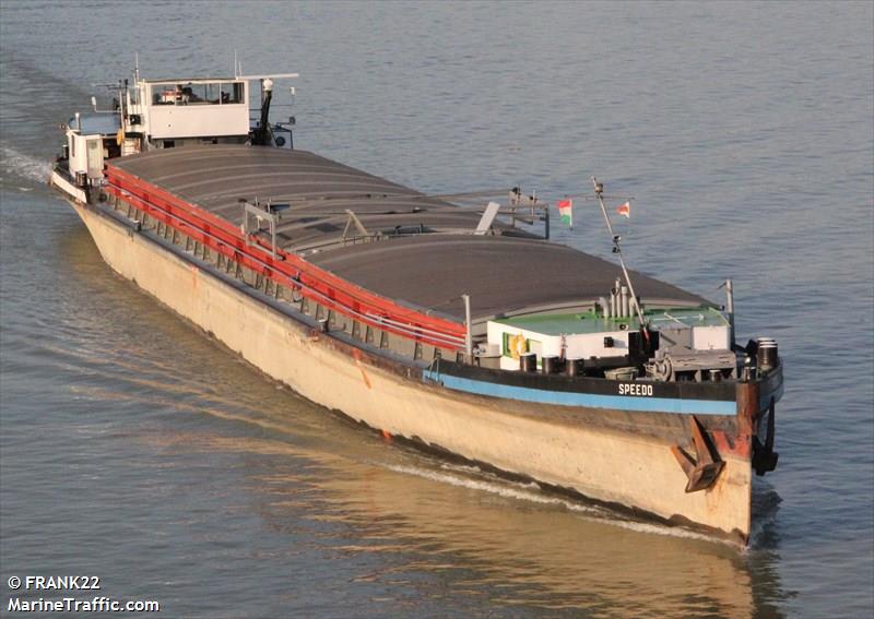 athos (Cargo ship) - IMO , MMSI 264163131, Call Sign YP3131 under the flag of Romania