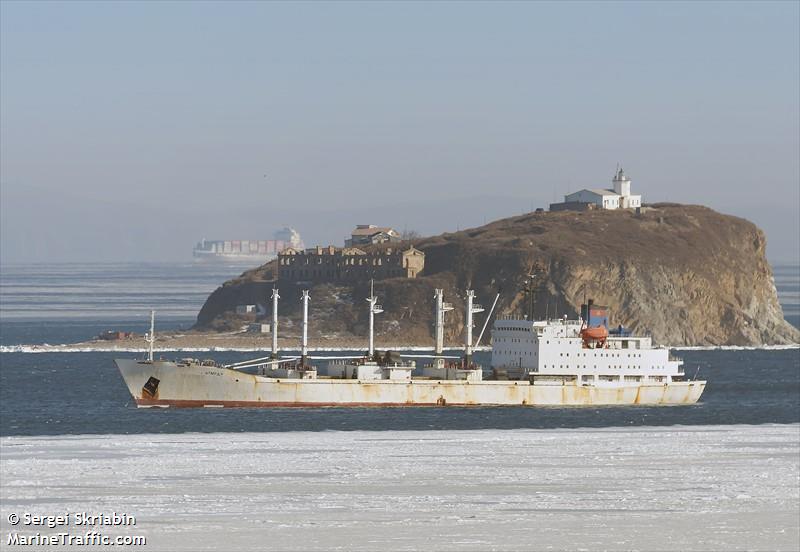atmoda (Refrigerated Cargo Ship) - IMO 8908076, MMSI 273439810, Call Sign UBIR2 under the flag of Russia