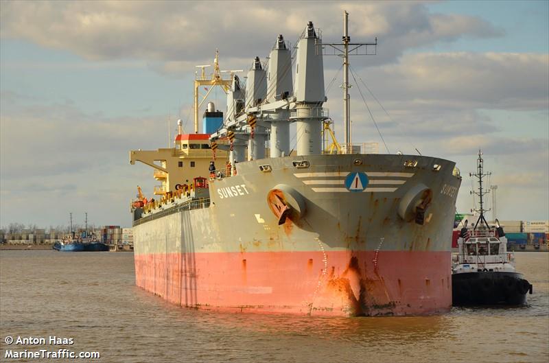 sunset (General Cargo Ship) - IMO 9402122, MMSI 311025800, Call Sign C6XY4 under the flag of Bahamas