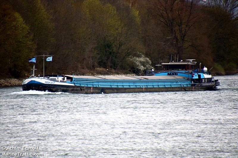 riskant (Cargo ship) - IMO , MMSI 211169230, Call Sign DF7670 under the flag of Germany