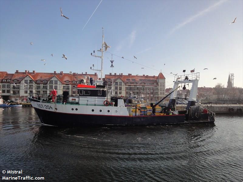 fv ust-204 (Fishing Vessel) - IMO 8600325, MMSI 261002530, Call Sign SPK2068 under the flag of Poland