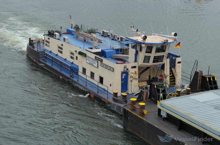muflon7 (Tug) - IMO , MMSI 267010009, Call Sign OMBE under the flag of Slovakia