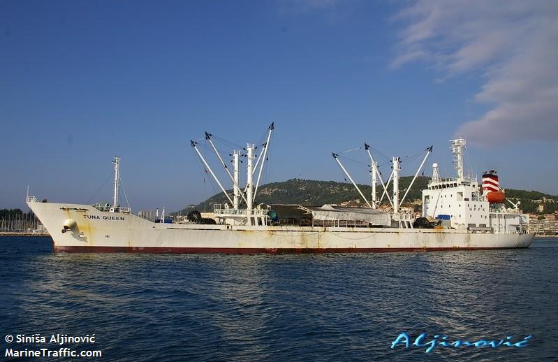 tuna queen (Refrigerated Cargo Ship) - IMO 9278612, MMSI 352894000, Call Sign HPFK under the flag of Panama