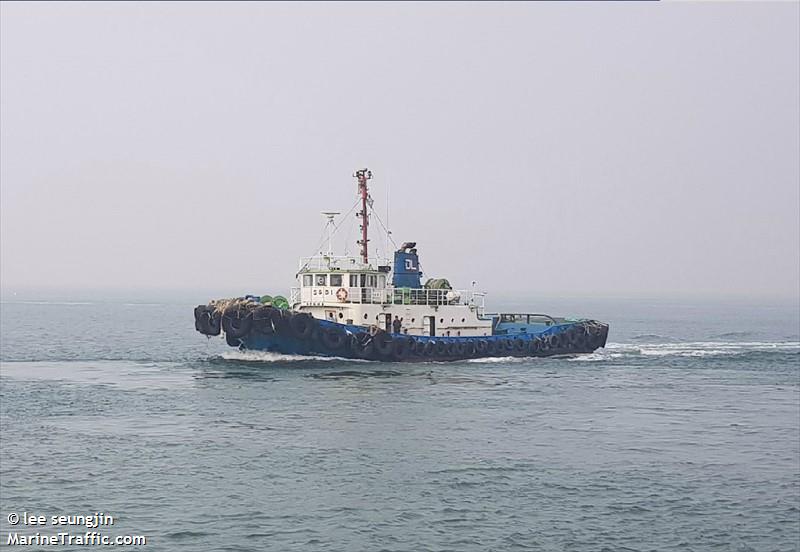 sb 1ho (Tug) - IMO , MMSI 440107160, Call Sign 032583 under the flag of Korea