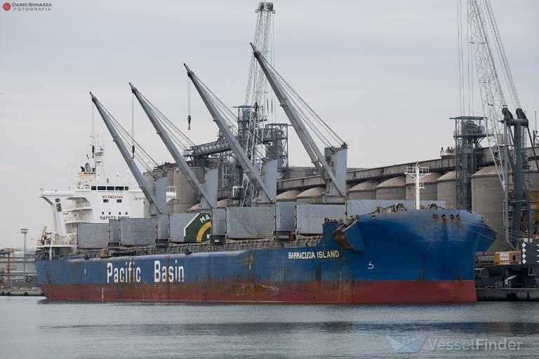 barracuda island (Bulk Carrier) - IMO 9583017, MMSI 477528100, Call Sign VRTB5 under the flag of Hong Kong