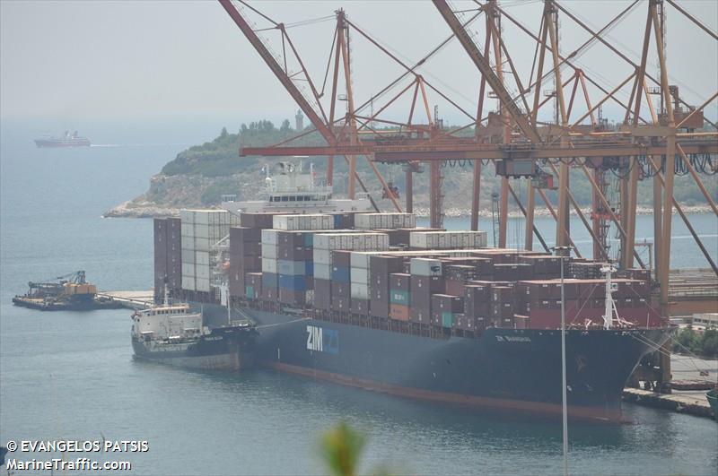 zim shanghai (Container Ship) - IMO 9231822, MMSI 477634600, Call Sign VRGA6 under the flag of Hong Kong