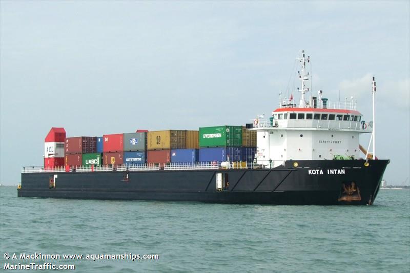 kota intan (Deck Cargo Ship) - IMO 9358577, MMSI 563085000, Call Sign 9VCD4 under the flag of Singapore
