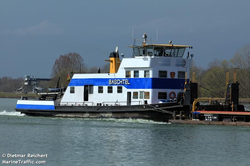 baschtel (WIG) - IMO , MMSI 211558490, Call Sign DA5574 under the flag of Germany