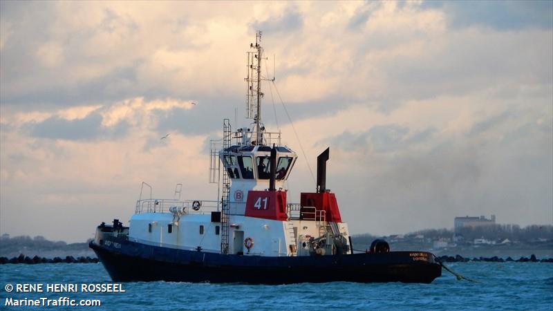 aventureux (Tug) - IMO 9192521, MMSI 227006690, Call Sign FW 9416 under the flag of France